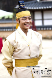太陽を抱く月のヨジングさんの魅力・現在の状況(最新作)を徹底紹介!